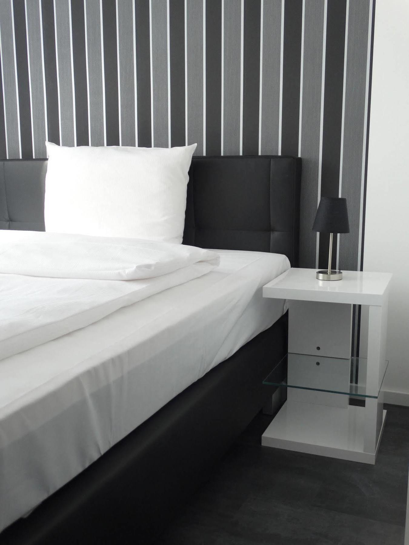 Hotel Stay Essen Extérieur photo