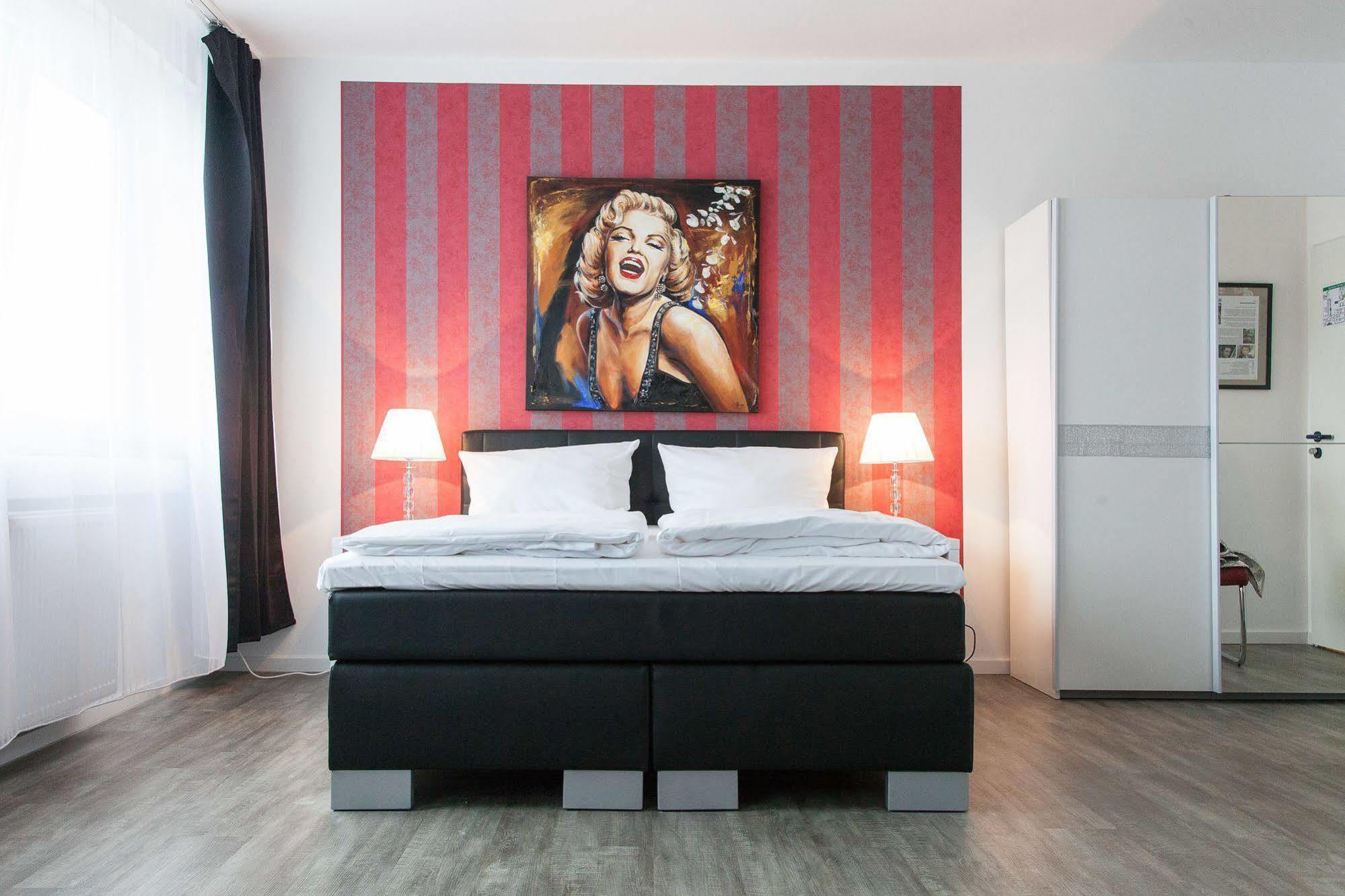 Hotel Stay Essen Extérieur photo